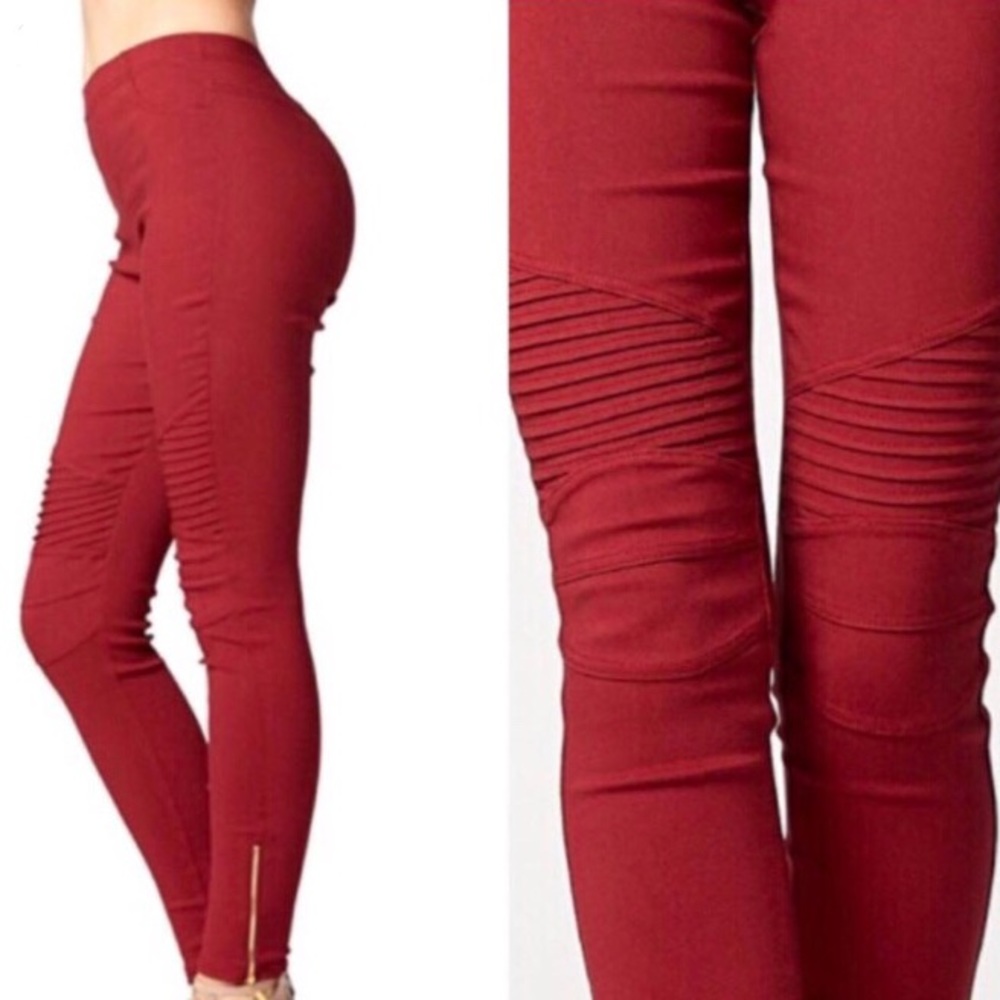 Last 1! 🌟Red Moto Jeggings